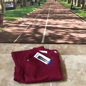 Nygard Jegging Dark Red Size 8 👖🎥